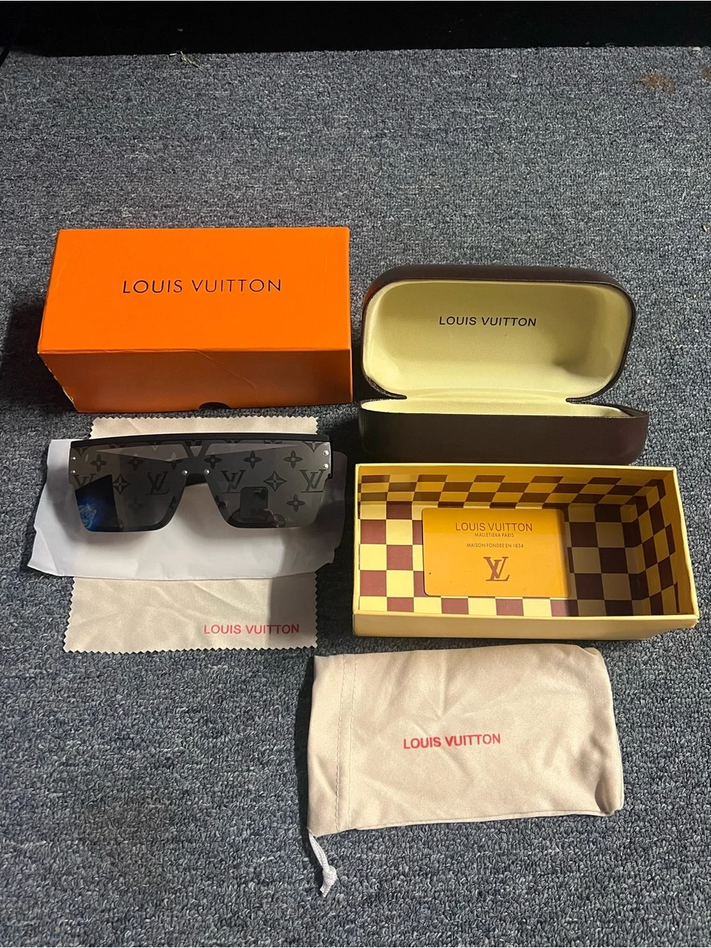 Louis Vuitton bold louis